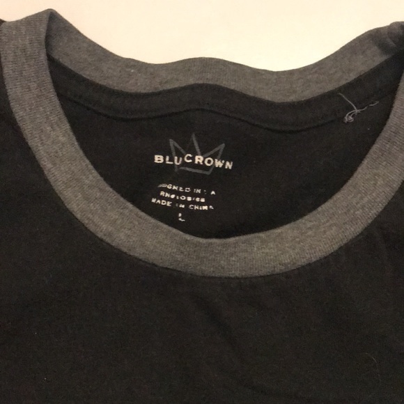 Blue Crown Short Sleeve T-Shirt with Pocket Sz L - Picture 4 of 5